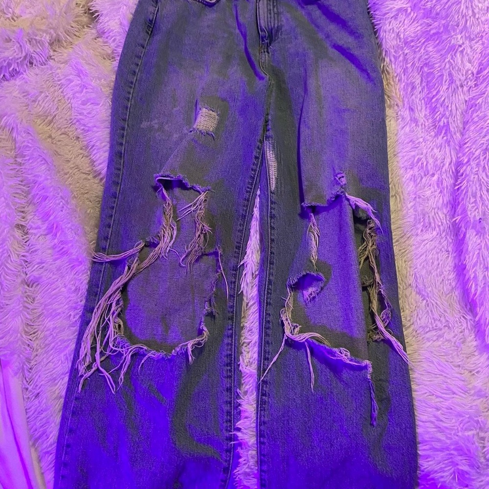 Forever 21 ripped jeans